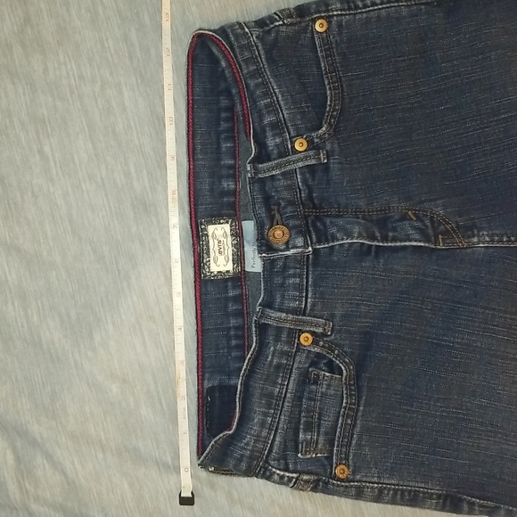 Levis perfectly slimming 512 capri - Picture 9 of 14